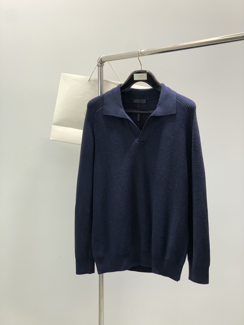 Pra*a sweater